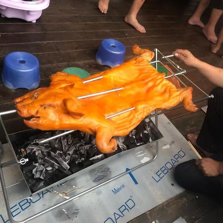 尚閤屋包棟民宿 Wujie Esterno foto